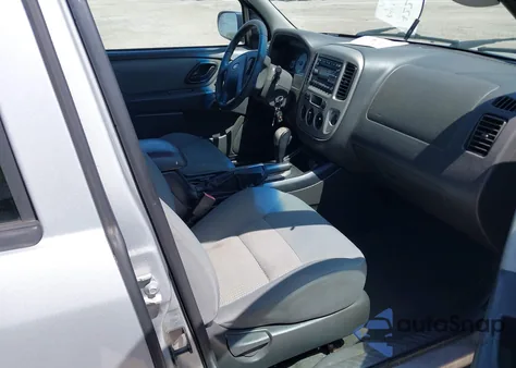 2007 Ford Escape Xlt/Xlt Sport from USA, damaged, VIN 1FMYU93187KA96812